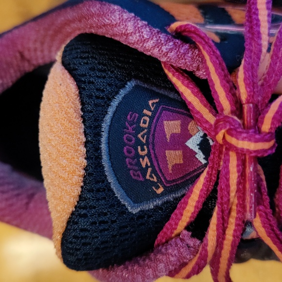 Brooks Cascadia 11 womens trail running shoes size 9 - Picture 9 of 14